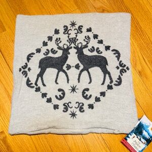 The Alpine Chalet pod brand, NWT pillow cover!